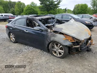 2011 Hyundai Sonata Limited z VIN 5NPEC4AC4BH010226, wystawiony jako Copart lot #56553455 z przebiegiem Nie podano mil oraz Czysty tytuł • Clean title. Historia ofert i sprzedaży dostępna na DreamBid. Obrazek 4.