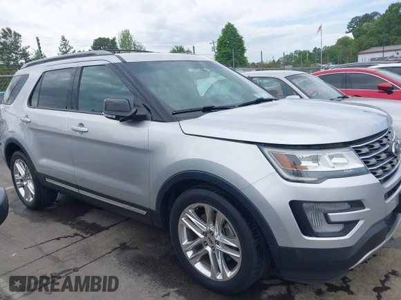 2016 Ford Explorer XLT with VIN 1FM5K7D86GGC98365, listed as a IAAI auction lot 42038692 with 155,552 mi miles. Bid and sale history available at carsss.com. Image 13.