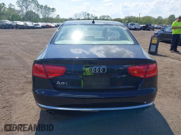 2014 Audi A8 3.0T z VIN WAURGAFD7EN005979, wystawiony jako IAAI lot #42169900 z przebiegiem 126 523 mil mil oraz . Historia ofert i sprzedaży dostępna na DreamBid. Obrazek 16.