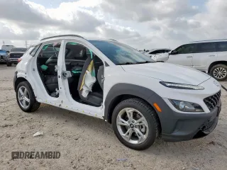2022 Hyundai Kona SEL с VIN KM8K6CAB0NU892271, выставлен на аукционе Copart как лот 57277745 с пробегом 13 248 миль миль и Списание • Salvage title. История ставок и продаж доступна на DreamBid. Изображение 4.