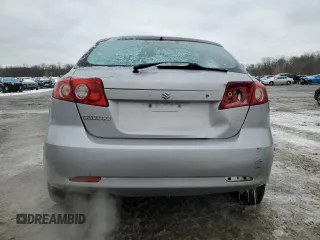 2005 Suzuki Reno S z VIN KL5JD66Z85K174255, wystawiony jako Copart lot #46405825 z przebiegiem 135 694 mil mil oraz Szkody całkowita. Historia ofert i sprzedaży dostępna na DreamBid. Obrazek 6.
