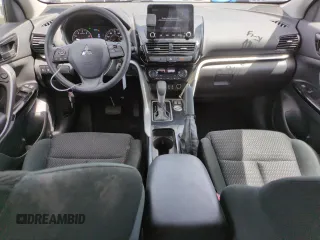 2023 Mitsubishi Eclipse Cross LE z VIN JA4ATVAA1PZ028115, wystawiony jako Copart lot #56330525 z przebiegiem 32 549 mil mil oraz Szkoda całkowita • Salvage title. Historia ofert i sprzedaży dostępna na DreamBid. Obrazek 8.