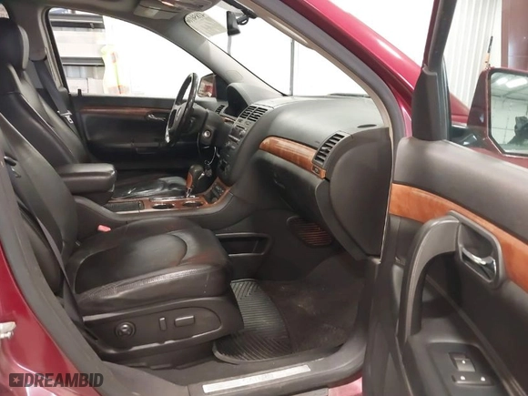 2007 Saturn Outlook XR with VIN 5GZEV237X7J141897, listed as a IAAI auction lot 41850106 with 177,783 mi miles. Bid and sale history available at carsss.com. Image 5.
