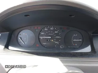 1993 Honda Civic DX z VIN 1HGEG8542PL038710, wystawiony jako IAAI lot #41956929 z przebiegiem 218 360 mil mil oraz . Historia ofert i sprzedaży dostępna na DreamBid. Obrazek 7.