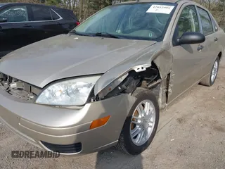 2007 Ford Focus S with VIN 1FAFP34N17W332474, listed as a IAAI auction lot 42052900 with 92,400 mi miles and . Bid and sale history available at carsss.com. Image 18.