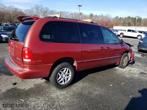 2000 Dodge Caravan SE with VIN 1B4GP44R6YB797006, listed as a Copart auction lot 82518804 with 0 mi miles and Salvage Title. Bid and sale history available at carsss.com. Image 3.