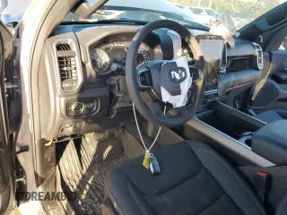 2025 Ram 1500 Big Horn with VIN 1C6RREFG2SN530885, listed as a Copart auction lot 87261914 with 3,814 mi miles and Salvage title. Bid and sale history available at DreamBid. Image 8.