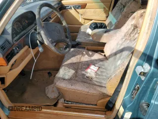 1987 Mercedes-Benz 420 with VIN WDBCA35D7HA327247, listed as a Copart auction lot 77762494 with 175,394 mi miles and Non Repairable. Bid and sale history available at carsss.com. Image 7.