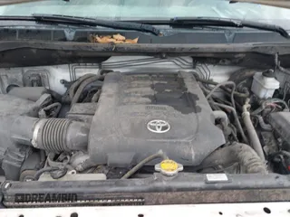 2015 Toyota Tundra Platinum z VIN 5TFGY5F14FX178336, wystawiony jako IAAI lot #42468099 z przebiegiem 239 977 mil mil oraz . Historia ofert i sprzedaży dostępna na DreamBid. Obrazek 10.