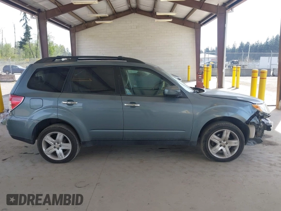 2009 Subaru Forester X с VIN JF2SH63659H767055, выставлен на аукционе IAAI как лот 42116951 с пробегом 156 136 миль миль и . История ставок и продаж доступна на DreamBid. Изображение 14.