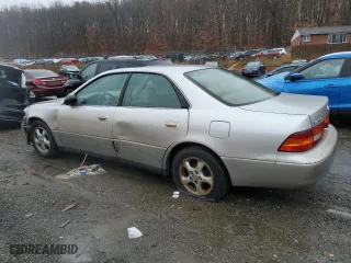1999 Lexus ES 300 Luxury Sport Sdn with VIN JT8BF28GXX5067205, listed as a Copart auction lot 83018394 with 170,573 mi miles and Salvage Title. Bid and sale history available at carsss.com. Image 2.