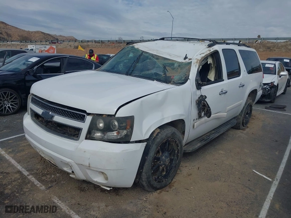 2009 Chevrolet Suburban LT w/2LT with VIN 1GNFC26089R171048, listed as a IAAI auction lot 41464986 with 1 mi miles. Bid and sale history available at carsss.com. Image 17.