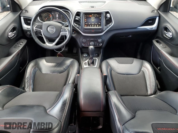 2017 Jeep Cherokee Trailhawk z VIN 1C4PJMBSXHW557783, wystawiony jako Copart lot #53978135 z przebiegiem 103 554 mil mil oraz Szkoda całkowita • Salvage title. Historia ofert i sprzedaży dostępna na DreamBid. Obrazek 8.