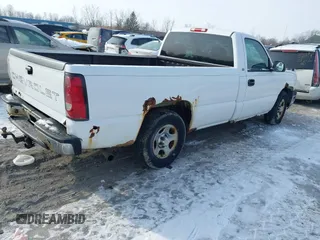 2004 Chevrolet Silverado 1500 Work Truck with VIN 1GCEC14X44Z236873, listed as a IAAI auction lot 41373750 with 95,355 mi miles. Bid and sale history available at carsss.com. Image 4.