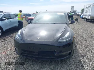2022 Tesla Model Y Performance z VIN 7SAYGDEF5NF546680, wystawiony jako IAAI lot #42229359 z przebiegiem 55 597 mil mil oraz . Historia ofert i sprzedaży dostępna na DreamBid. Obrazek 12.