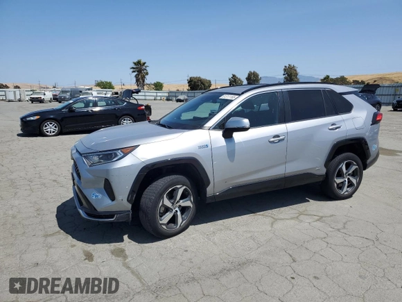 2021 Toyota RAV4 SE с VIN JTMAB3FV5MD032119, выставлен на аукционе Copart как лот 61311165 с пробегом 27 020 миль миль и Списание • Salvage title. История ставок и продаж доступна на DreamBid. Изображение 1.