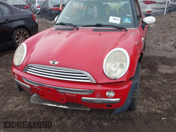 2004 MINI Hardtop with VIN WMWRC334X4TC50476, listed as a IAAI auction lot 41636967 with Not Provided miles and . Bid and sale history available at DreamBid. Image 6.