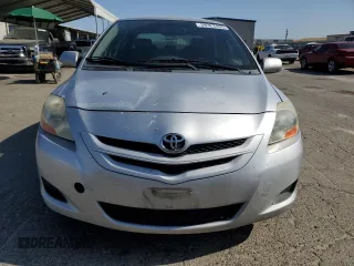 2008 Toyota Yaris z VIN JTDBT923284014501, wystawiony jako Copart lot #59323495 z przebiegiem 425 328 mil mil oraz Czysty tytuł • Clean title. Historia ofert i sprzedaży dostępna na DreamBid. Obrazek 5.