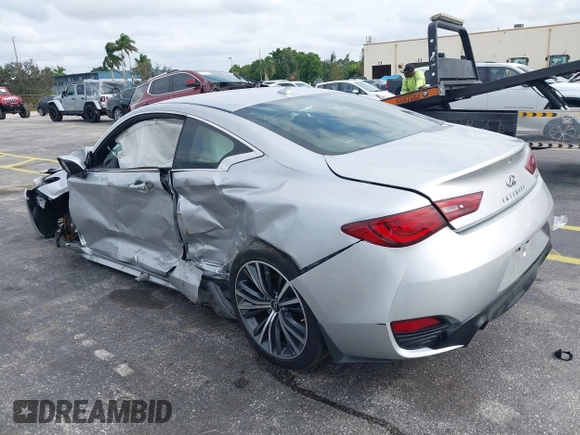2020 Infiniti Q60 Luxe with VIN JN1EV7EK5LM340383, listed as a IAAI auction lot 40920550 with 59,690 mi miles and . Bid and sale history available at carsss.com. Image 3.