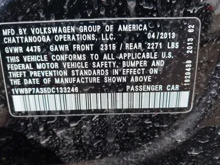 2013 Volkswagen Passat SE w/Sunroof & Nav with VIN 1VWBP7A35DC133246, listed as a IAAI auction lot 41972079 with 97,785 mi miles. Bid and sale history available at carsss.com. Image 9.