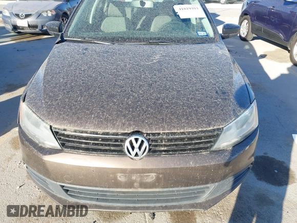 2011 Volkswagen Jetta Sedan S with VIN 3VW2K7AJ1BM395161, listed as a IAAI auction lot 41819393 with 98,410 mi miles. Bid and sale history available at carsss.com. Image 6.