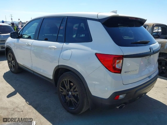 2021 Honda Passport Sport with VIN 5FNYF7H26MB004609, listed as a IAAI auction lot 41882670 with 77,934 mi miles. Bid and sale history available at carsss.com. Image 3.