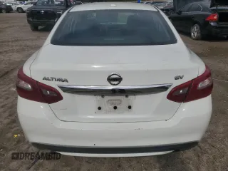 2018 Nissan Altima SV with VIN 1N4AL3AP9JC177614, listed as a Copart auction lot 52033385 with 216,463 mi miles and Clean Title. Bid and sale history available at DreamBid. Image 6.