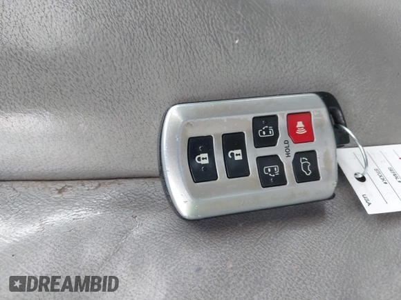 2011 Toyota Sienna XLE AAS with VIN 5TDYK3DC4BS053495, listed as a IAAI auction lot 41963995 with 215,300 mi miles and . Bid and sale history available at DreamBid. Image 11.