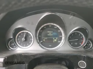 2010 Mercedes-Benz E 550 Luxury with VIN WDDHF7CB7AA032016, listed as a Copart auction lot 88959105 with 165,421 mi miles and Salvage Title. Bid and sale history available at DreamBid. Image 9.