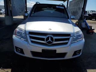 2010 Mercedes-Benz GLK 350 z VIN WDCGG8HB0AF267887, wystawiony jako Copart lot #56887775 z przebiegiem 196 344 mil mil oraz Czysty tytuł • Clean title. Historia ofert i sprzedaży dostępna na DreamBid. Obrazek 5.