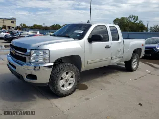 2012 Chevrolet Silverado 1500 LT with VIN 1GCRKSE74CZ196754, listed as a Copart auction lot 72692694 with 191,382 mi miles and Salvage Title. Bid and sale history available at carsss.com. Image 1.