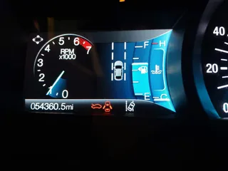 2021 Ford Edge SE z VIN 2FMPK3G94MBA28530, wystawiony jako IAAI lot #42027635 z przebiegiem 54 360 mil mil oraz . Historia ofert i sprzedaży dostępna na DreamBid. Obrazek 16.