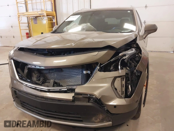 2020 Cadillac XT4 AWD Premium Luxury with VIN 1GYFZDR44LF068018, listed as a IAAI auction lot 41990967 with 11,800 mi miles and . Bid and sale history available at DreamBid. Image 6.