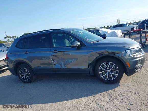 2021 Volkswagen Tiguan S with VIN 3VV1B7AX5MM081763, listed as a IAAI auction lot 41509452 with 24,945 mi miles. Bid and sale history available at carsss.com. Image 13.