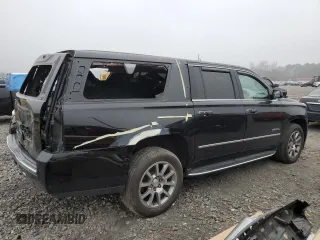 2020 GMC Yukon XL Denali with VIN 1GKS2HKJ7LR198247, listed as a Copart auction lot 43796095 with 89,557 mi miles and Salvage Title. Bid and sale history available at carsss.com. Image 3.