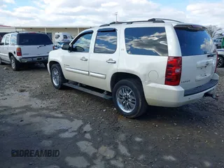 2008 Chevrolet Tahoe LTZ with VIN 1GNFC13J18R263835, listed as a IAAI auction lot 41415381 with 308,477 mi miles and . Bid and sale history available at DreamBid. Image 3.