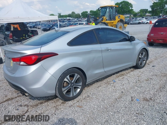 2014 Hyundai Elantra z VIN KMHDH6AH6EU029340, wystawiony jako IAAI lot #42099380 z przebiegiem 128 603 mil mil oraz . Historia ofert i sprzedaży dostępna na DreamBid. Obrazek 4.