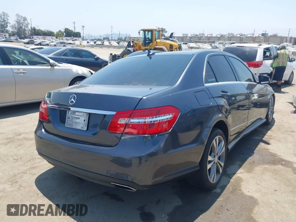 2012 Mercedes-Benz E 350 Luxury with VIN WDDHF5KB7CA571647, listed as a IAAI auction lot 42754323 with 252,078 mi miles and . Bid and sale history available at DreamBid. Image 4.