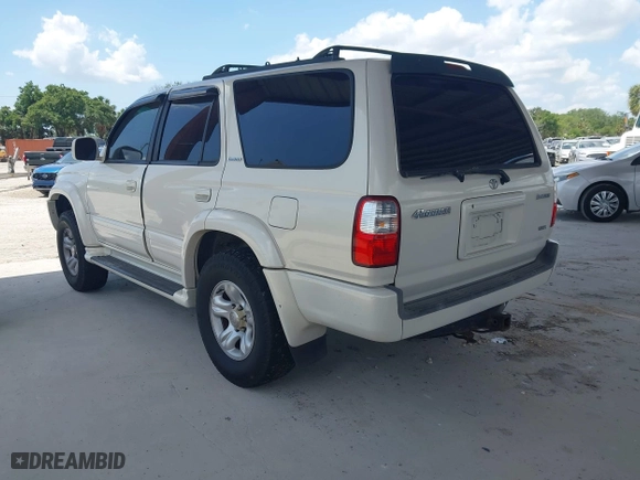2002 Toyota 4Runner Limited with VIN JT3GN87R929000472, listed as a IAAI auction lot 42018408 with 214,550 mi miles. Bid and sale history available at carsss.com. Image 3.