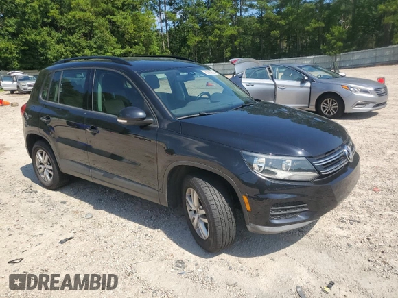 2017 Volkswagen Tiguan S z VIN WVGBV7AX1HK031915, wystawiony jako Copart lot #65683825 z przebiegiem 86 068 mil mil oraz Czysty tytuł • Clean title. Historia ofert i sprzedaży dostępna na DreamBid. Obrazek 4.