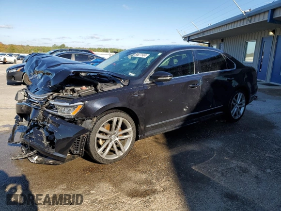 2019 Volkswagen Passat SE R-Line z VIN 1VWMA7A35KC013535, wystawiony jako Copart lot #80677504 z przebiegiem 88 376 mil mil oraz Szkoda całkowita • Salvage title. Historia ofert i sprzedaży dostępna na DreamBid. Obrazek 1.