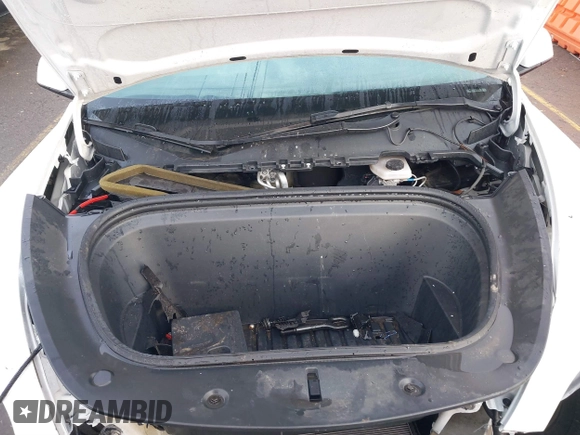 2021 Tesla Model Y Performance z VIN 5YJYGDEF2MF133739, wystawiony jako IAAI lot #41226429 z przebiegiem 58 502 mil mil oraz . Historia ofert i sprzedaży dostępna na DreamBid. Obrazek 10.