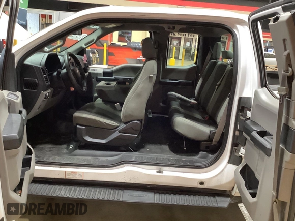 2015 Ford F-150 XL с VIN 1FTEX1CP1FKF08782, выставлен на аукционе IAAI как лот 42643080 с пробегом 201 869 миль миль и . История ставок и продаж доступна на DreamBid. Изображение 9.
