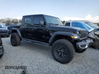 2024 Jeep Gladiator Sport z VIN 1C6HJTAG1RL109471, wystawiony jako Copart lot #74137604 z przebiegiem 1 667 mil mil oraz Szkoda całkowita • Salvage title. Historia ofert i sprzedaży dostępna na DreamBid. Obrazek 4.