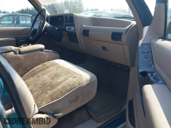 1992 Ford Explorer XL с VIN 1FMDU32X8NUA75834, выставлен на аукционе IAAI как лот 42401117 с пробегом 48 865 миль миль и . История ставок и продаж доступна на DreamBid. Изображение 5.