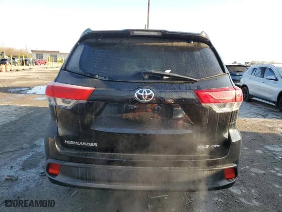 2018 Toyota Highlander SE with VIN 5TDJZRFH8JS838948, listed as a Copart auction lot 51322825 with 163,529 mi miles and Clean Title. Bid and sale history available at carsss.com. Image 6.
