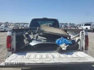 2000 Ford F-250 XL with VIN 1FTNF21F0YEC85459, listed as a Copart auction lot 63040505 with 328,049 mi miles and Salvage title. Bid and sale history available at DreamBid. Image 10.