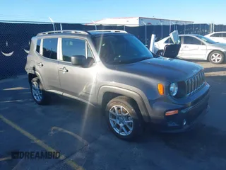 2021 Jeep Renegade Latitude with VIN ZACNJCBB4MPN26955, listed as a IAAI auction lot 41630549 with 28,090 mi miles. Bid and sale history available at carsss.com. Image 1.