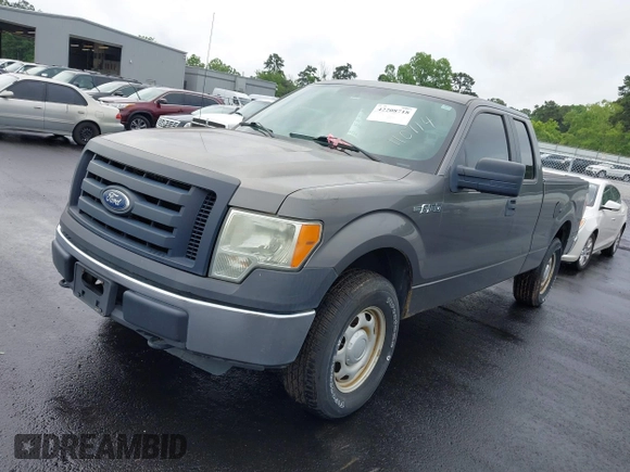 2011 Ford F-150 XL with VIN 1FTFX1EF3BFB25244, listed as a IAAI auction lot 42208718 with 187,101 mi miles and . Bid and sale history available at DreamBid. Image 2.