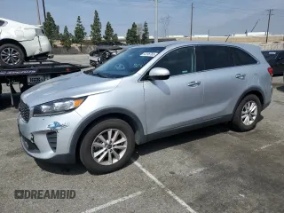 2019 Kia Sorento LX with VIN 5XYPG4A31KG555272, listed as a Copart auction lot 53296765 with 172,696 mi miles and Clean Title. Bid and sale history available at carsss.com. Image 1.